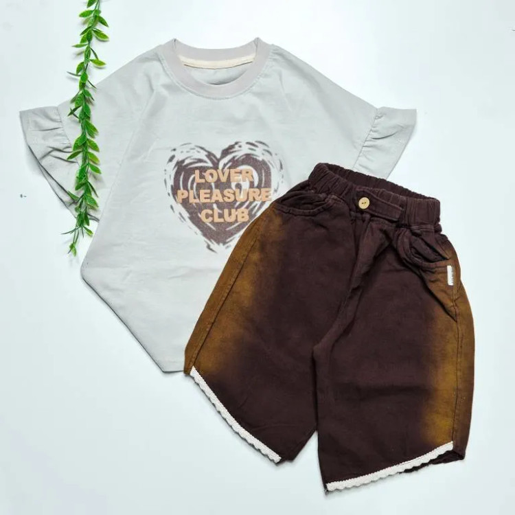 ست تیشرت باکسی پنبه و شلوارک کتان دخترانه مدل قلبی